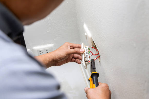 Best Emergency Electrician Near Me  in Robins, IA